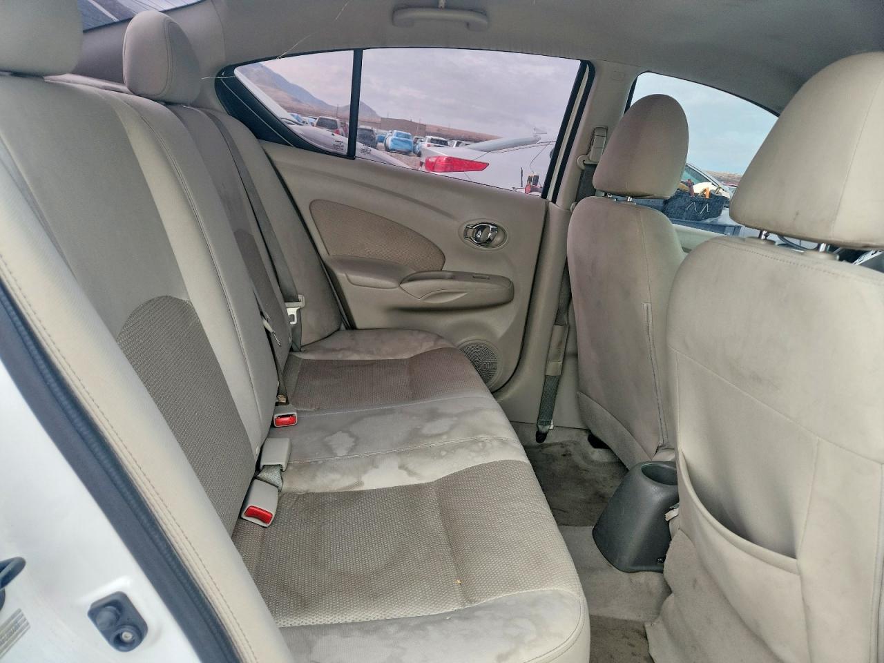 2015 Nissan Versa s