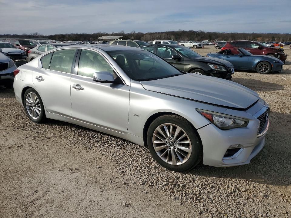 2018 Infiniti Q50 Luxe