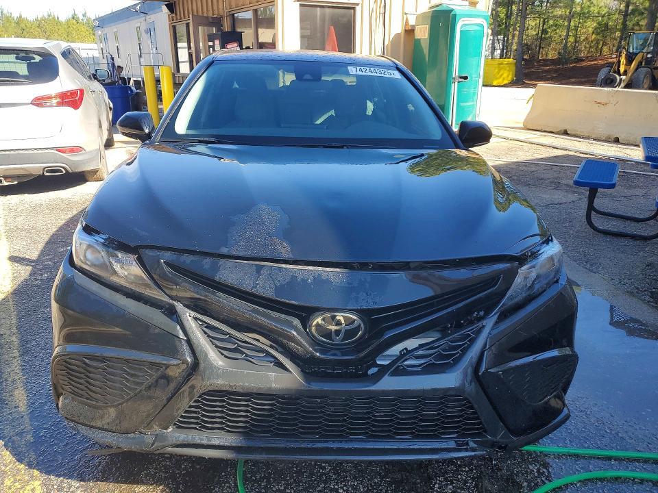 2024 Toyota Camry se Night Shade