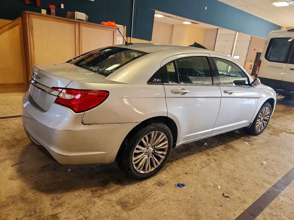 2012 Chrysler 200 lx