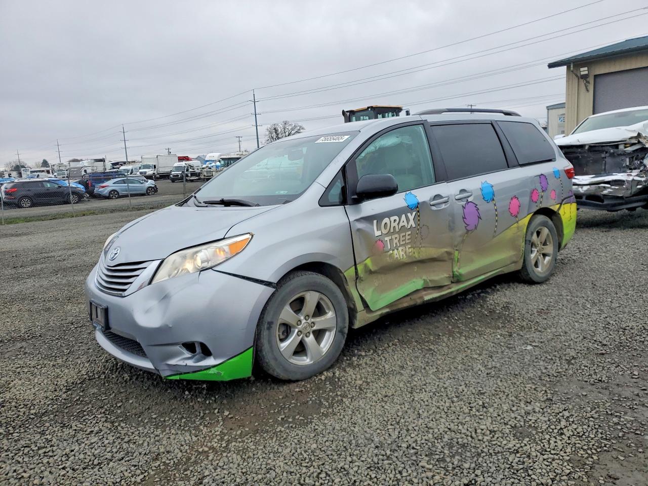 2016 Toyota Sienna le