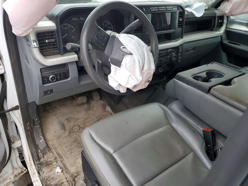 2024 Ford F600 Super Duty Flatbed Truck