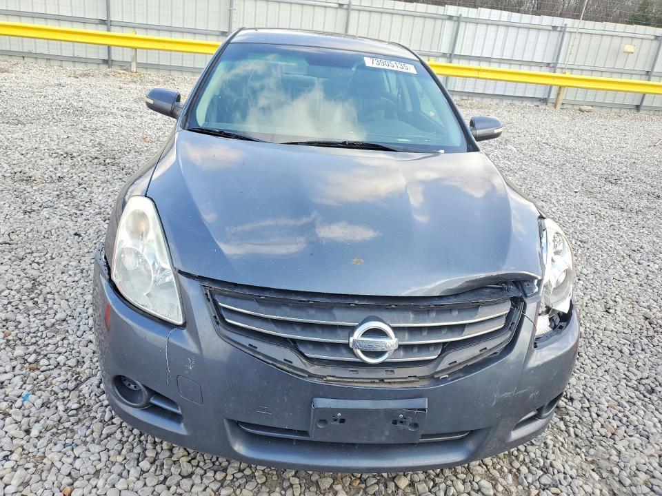 2010 Niss Altima 2.5