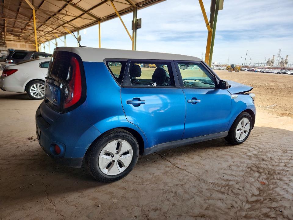 2016 KIA Soul ev +
