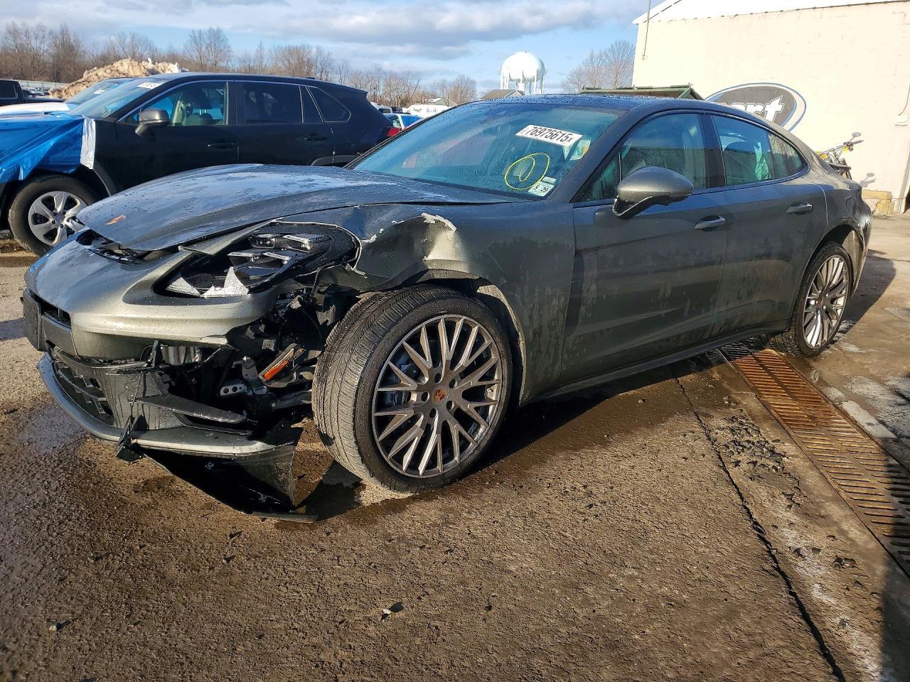 2024 Porsche Panamera Base