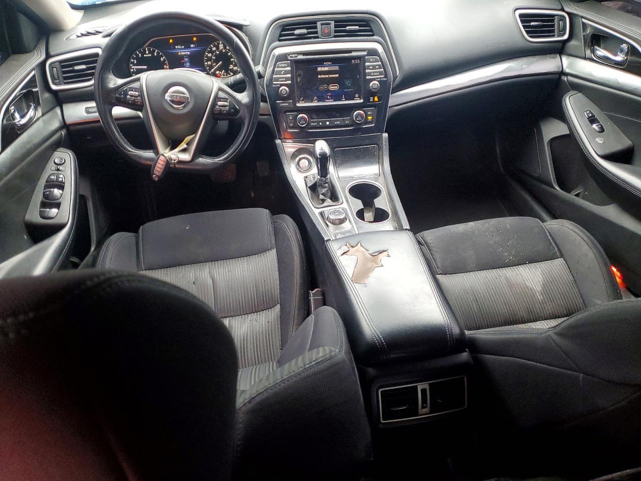 2019 Nissan Maxima s