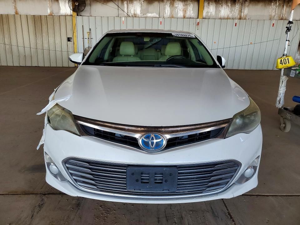 2014 Toyota Avalon Hybrid