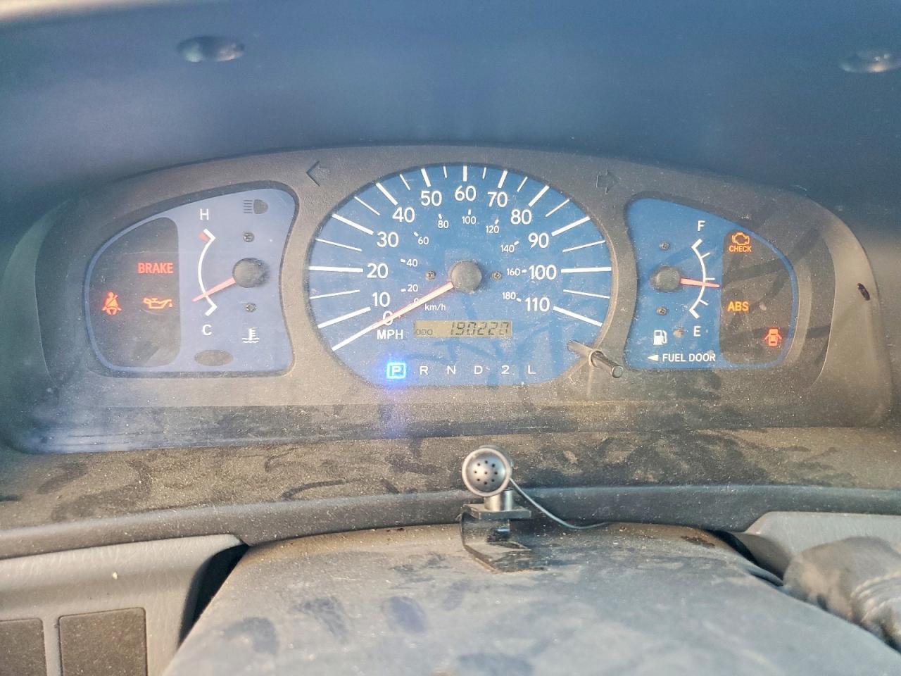 2002 Toyota Sienna ce