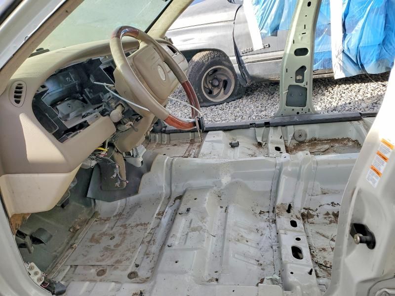 2004 Lincoln Town car Ultimate