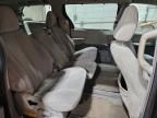 2014 Toyota Sienna le 8-passenger