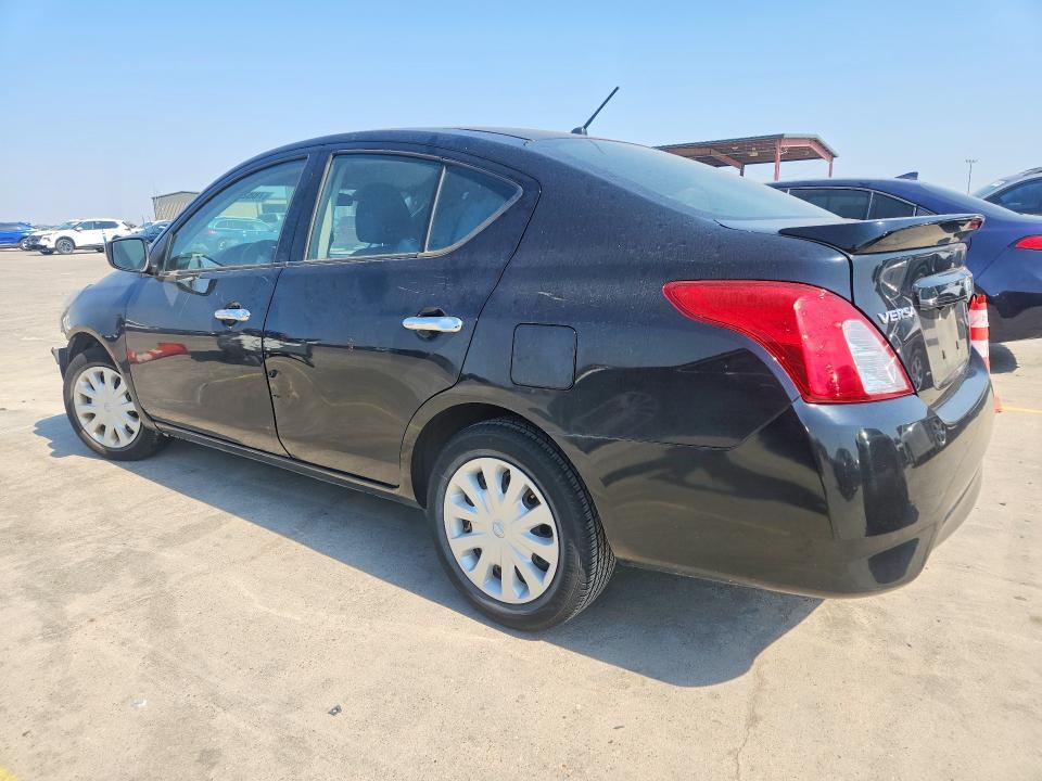 2019 Nissan Versa sv