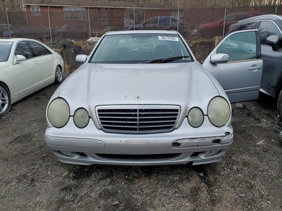 2001 Mercedes-Benz E 320
