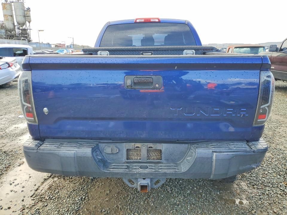 2015 Toyota Tundra Double cab sr