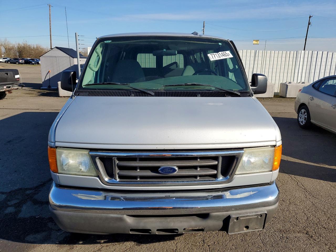 2006 Ford Econoline E350 Super Duty Wagon