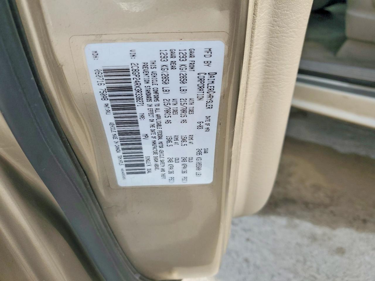 2003 Chrysler Town & Country