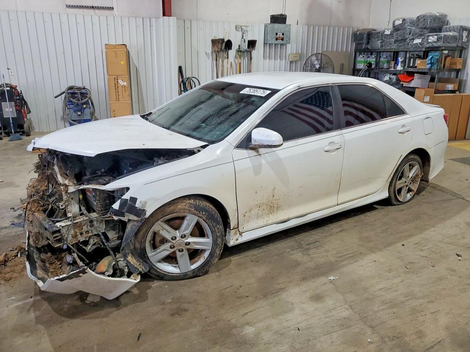 2013 Toyota Camry l