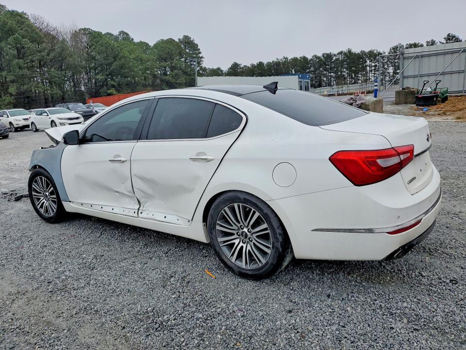 2016 KIA Cadenza Premium