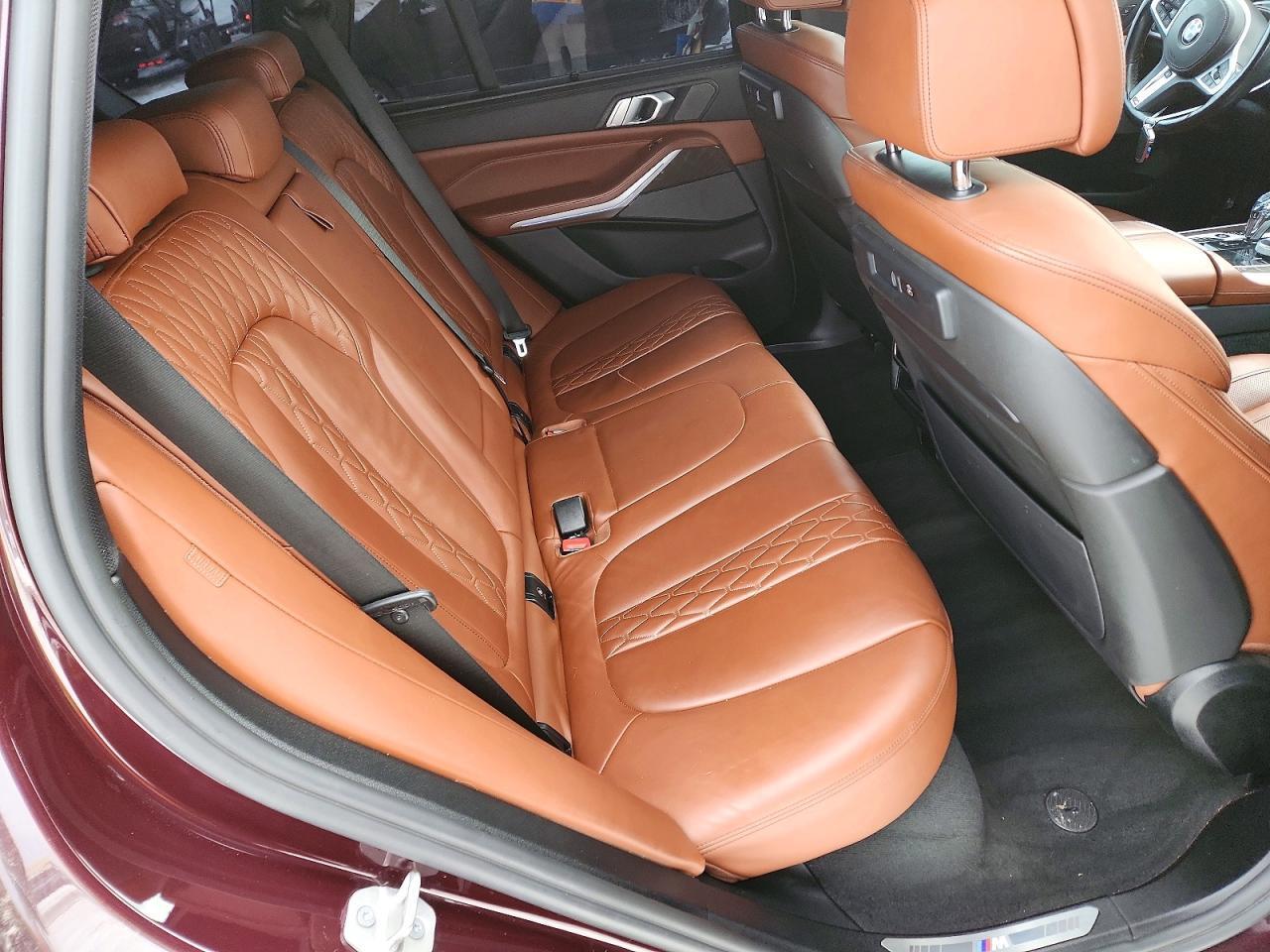 2022 BMW X5 M50i