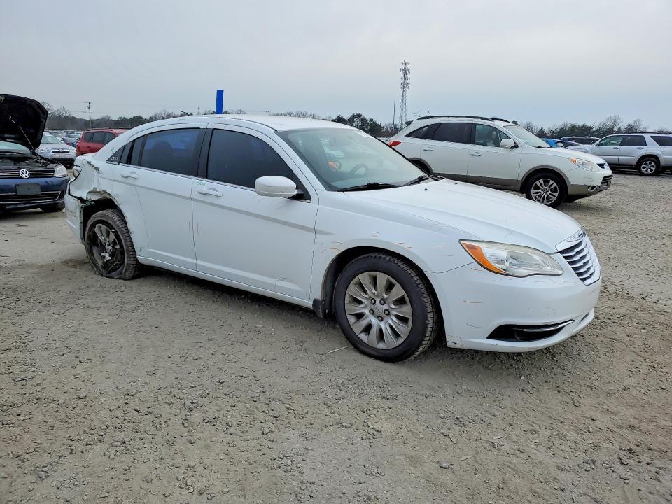 2013 Chrysler 200 lx