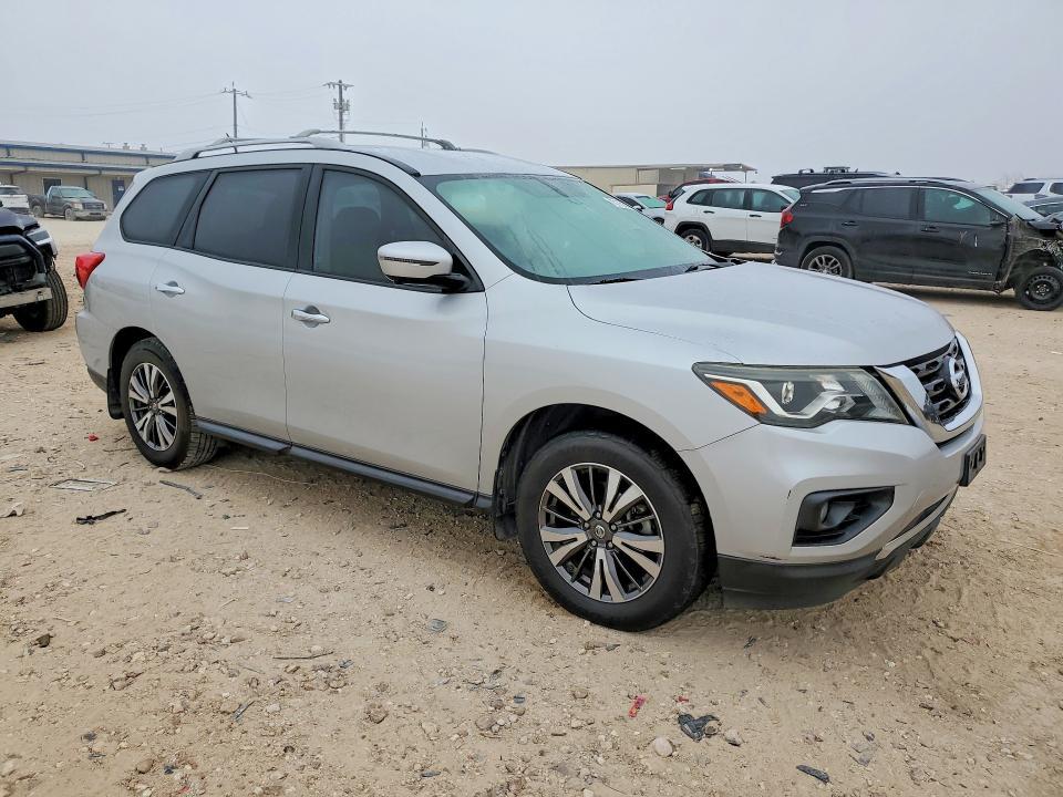 2017 Nissan Pathfinder