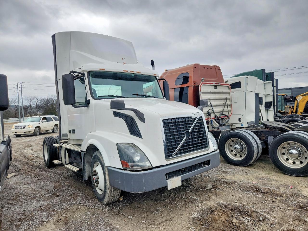 2017 Volvo VNL Semi Truck