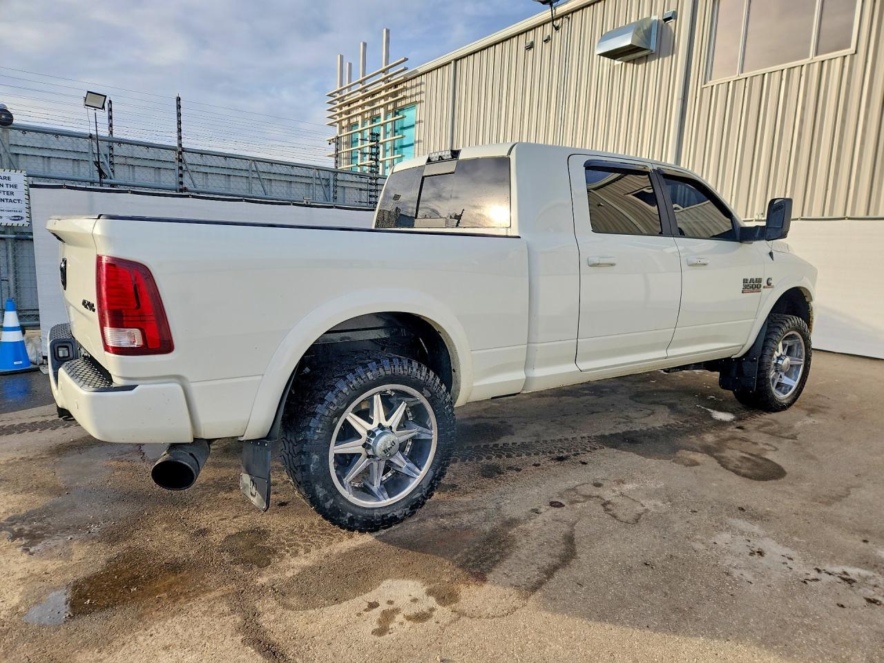 2016 Dodge 3500 Laramie