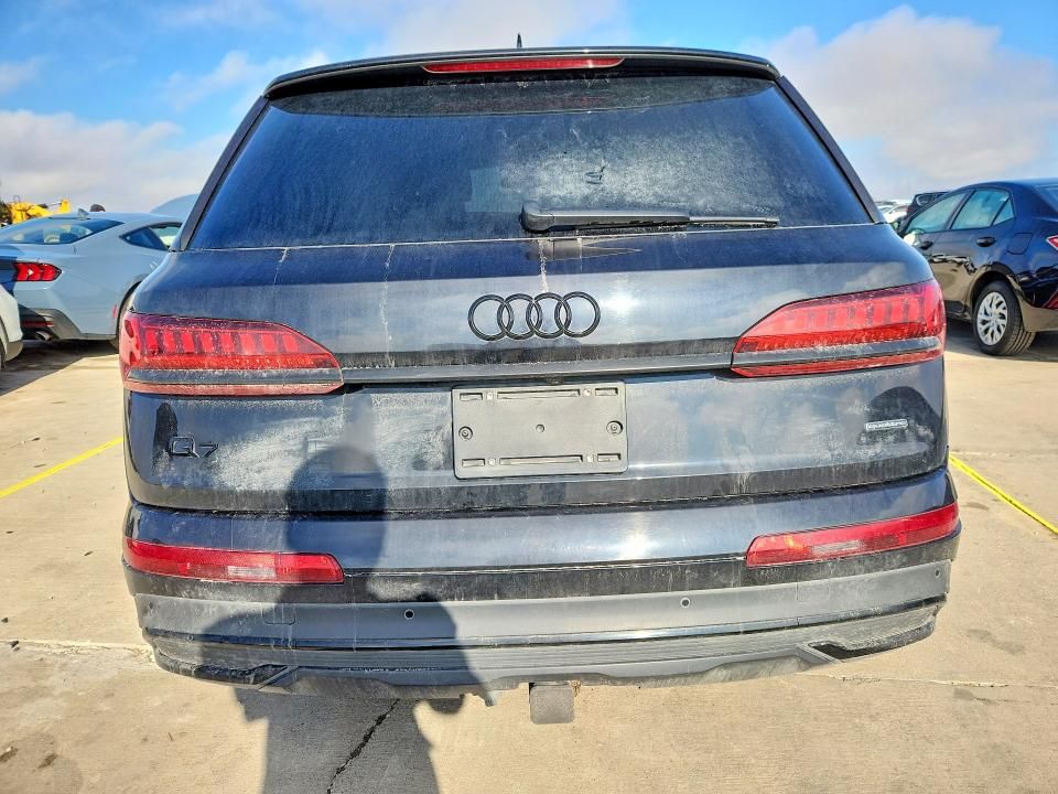 2021 Audi Q7 Prestige