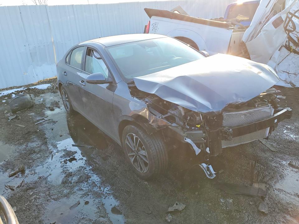 2023 KIA Forte lx