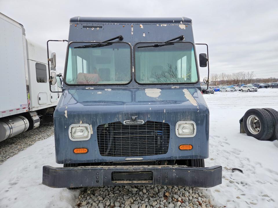 2020 Freightliner MT45 Delivery Truck