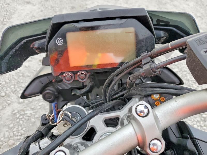 2017 Yama FZ10