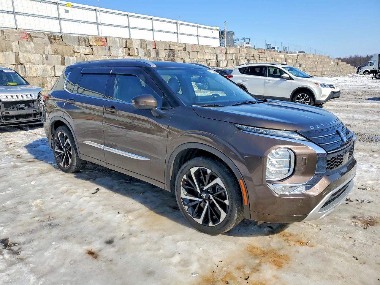 2024 Mitsubishi Outlander sel