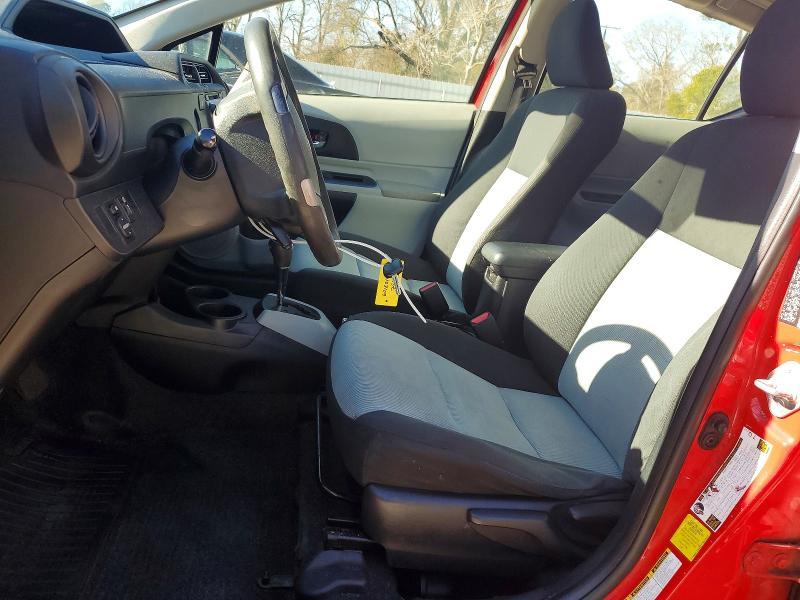 2013 Toyota Prius c