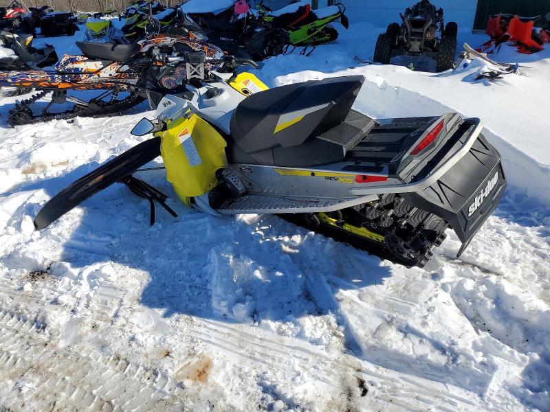 2015 Skidoo MXZ