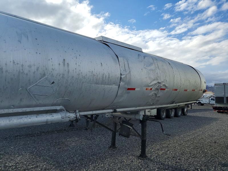 1974 Beall Trailer-Fuel Tank Trailer