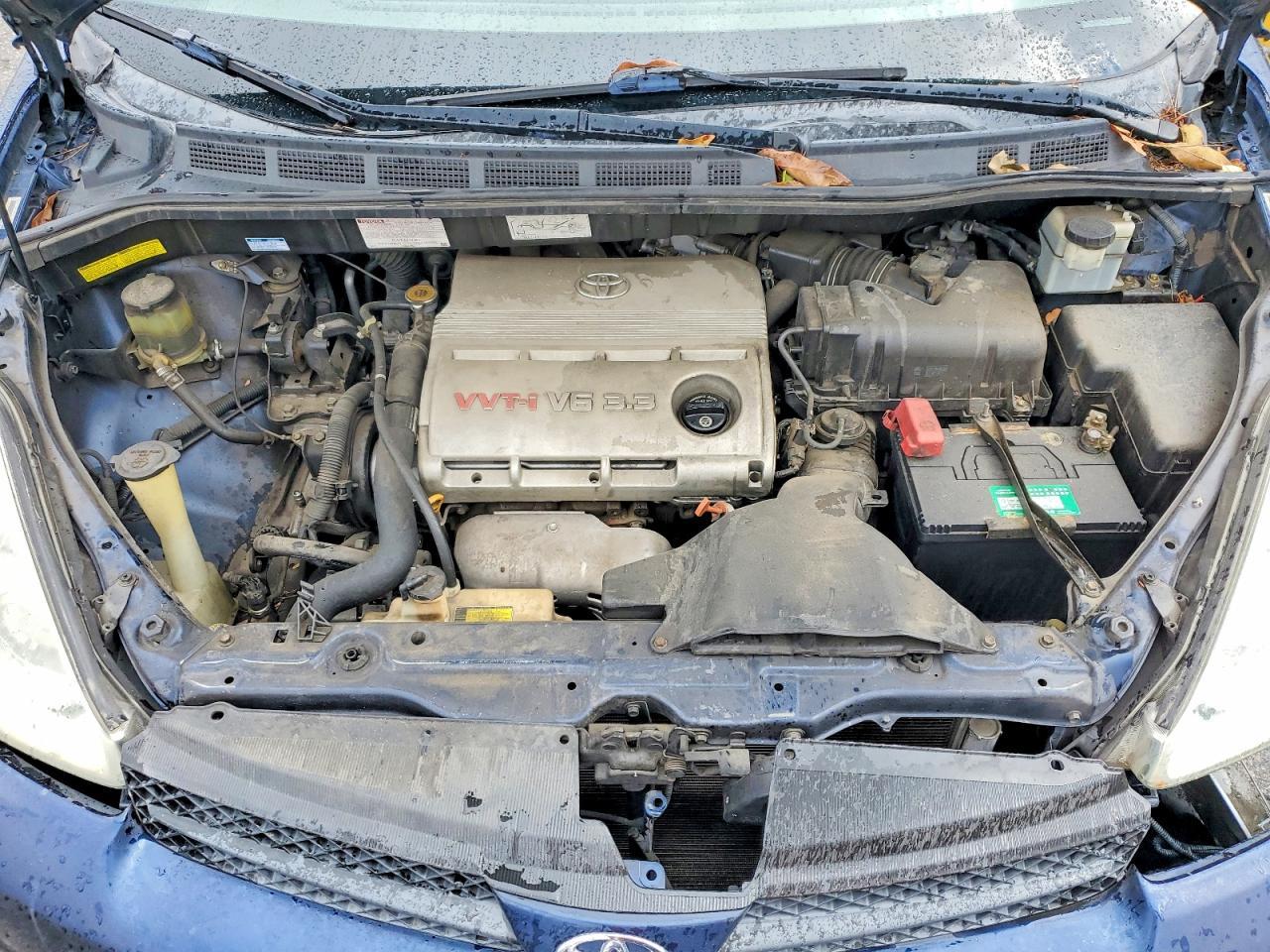 2004 Toyota Sienna ce