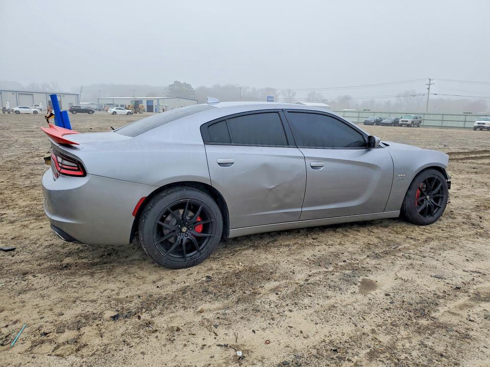 2016 Dodge Charger r