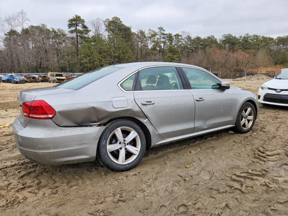 2013 Volkswagen Passat se