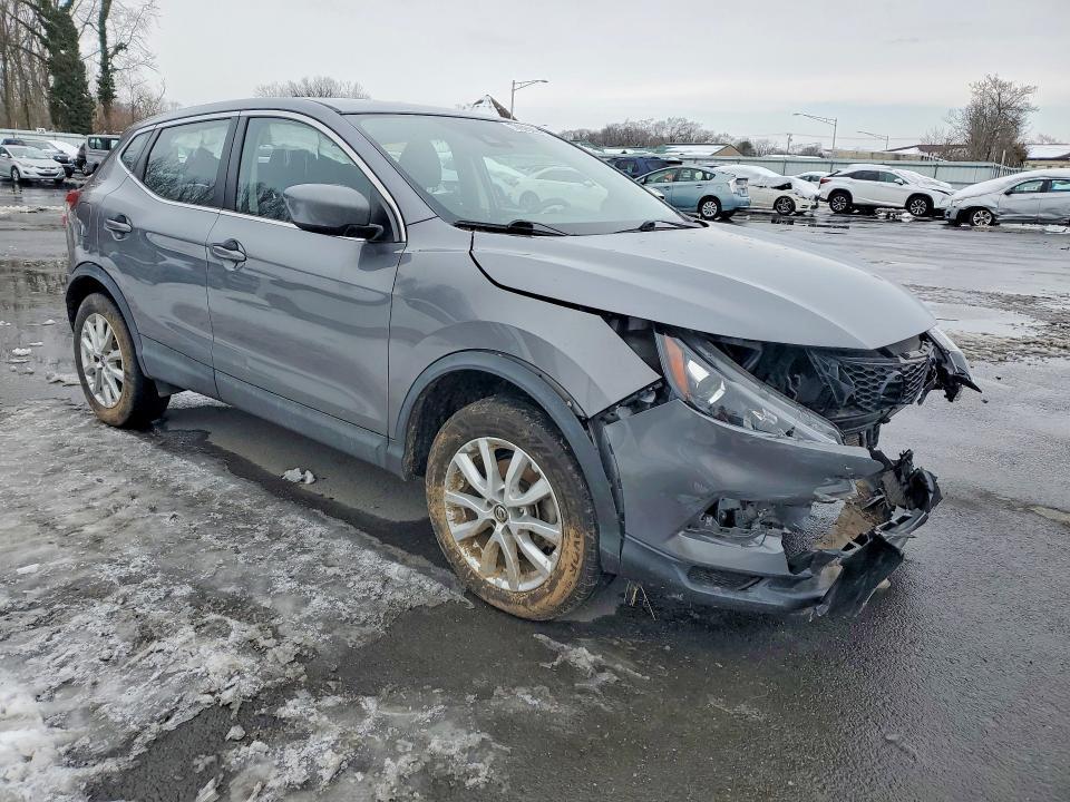 2020 Nissan Rogue Sport s