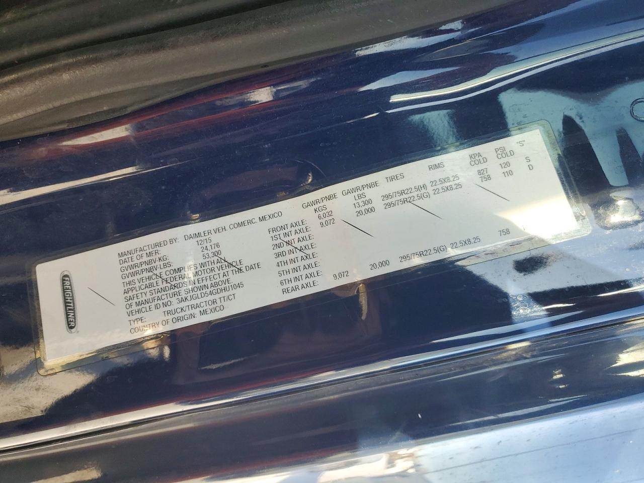 2016 Freigliner 2016 Freightliner Cascadia 125 Semi Truck