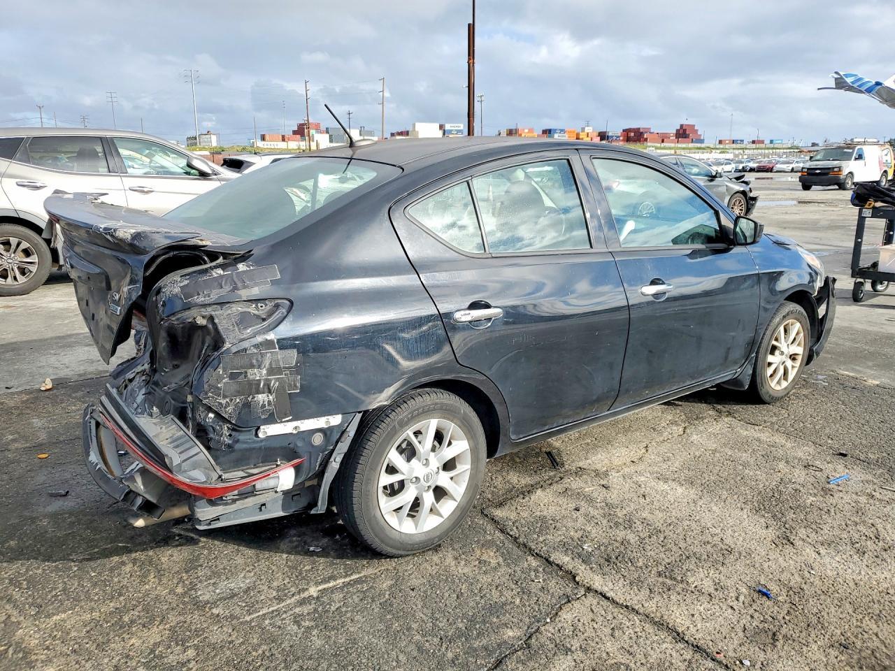 2017 Nissan Versa s