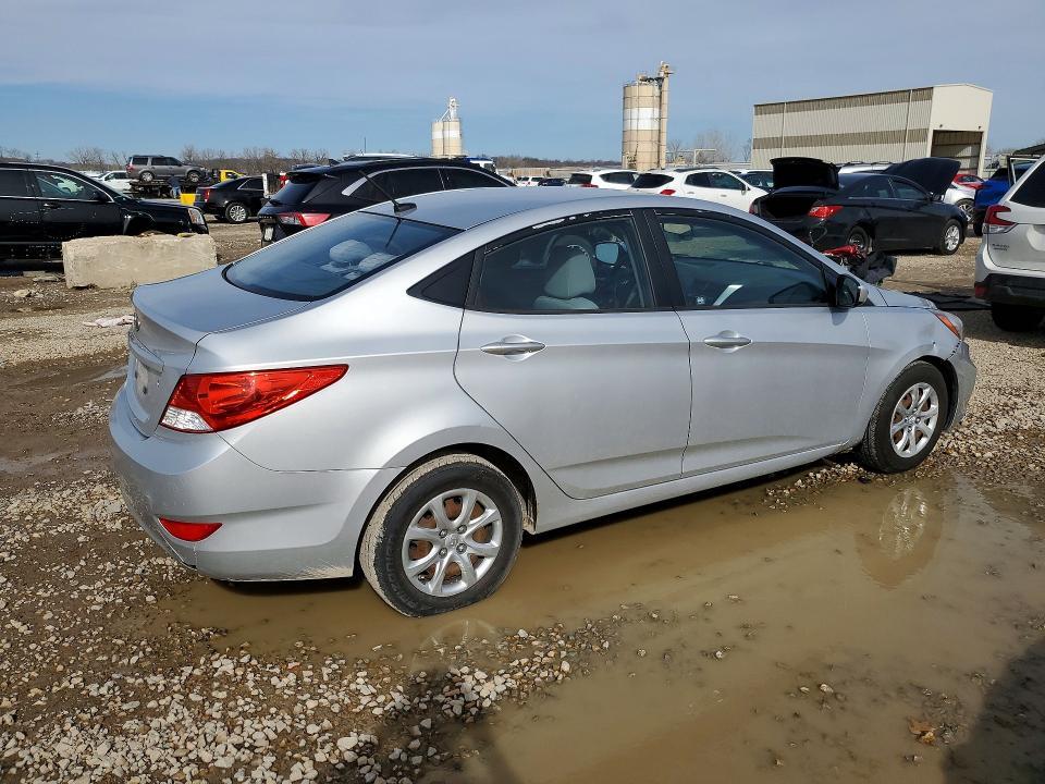 2013 Hyundai Accent gls