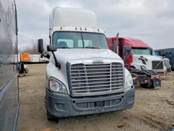 Salvage cars for sale from Copart Elgin, IL: 2016 Freightliner Cascadia 125