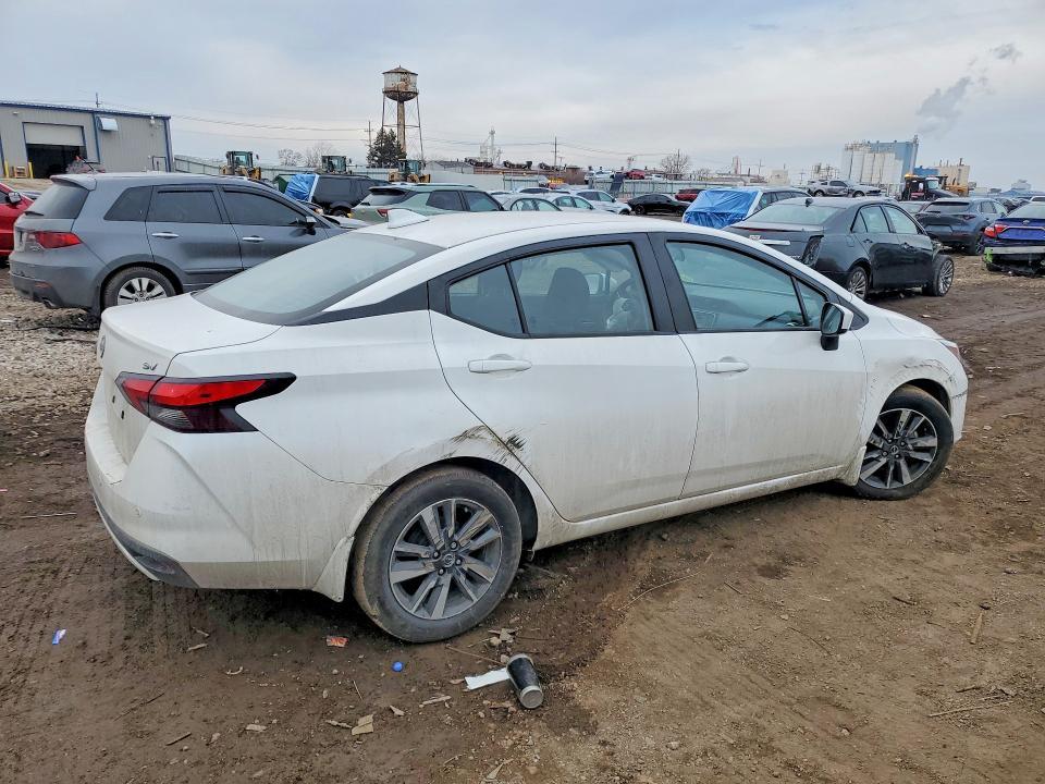2024 Nissan Versa sv