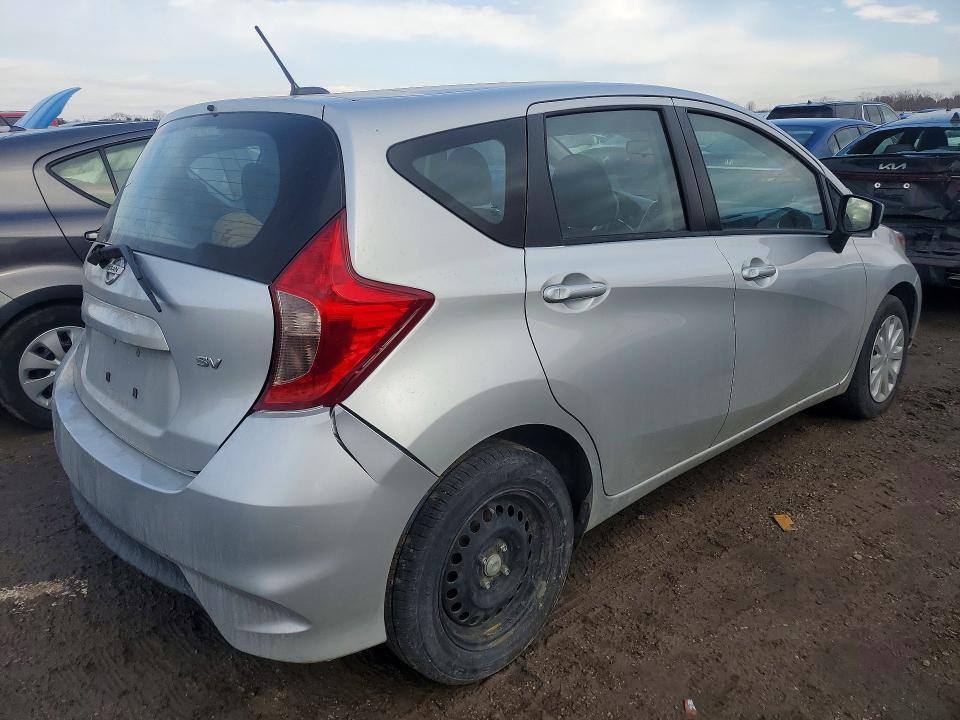 2017 Niss Versa Note