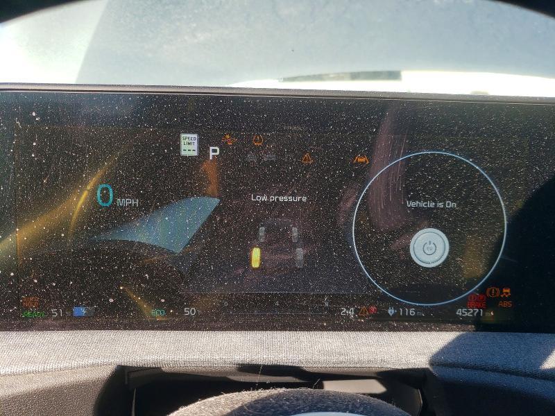 2022 KIA EV6 Light