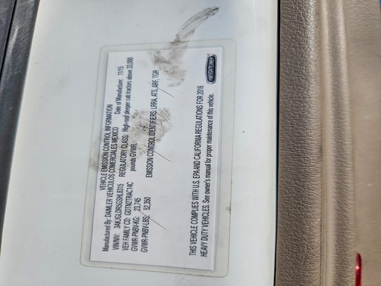 2016 Freightliner Cascadia 125 Semi Truck