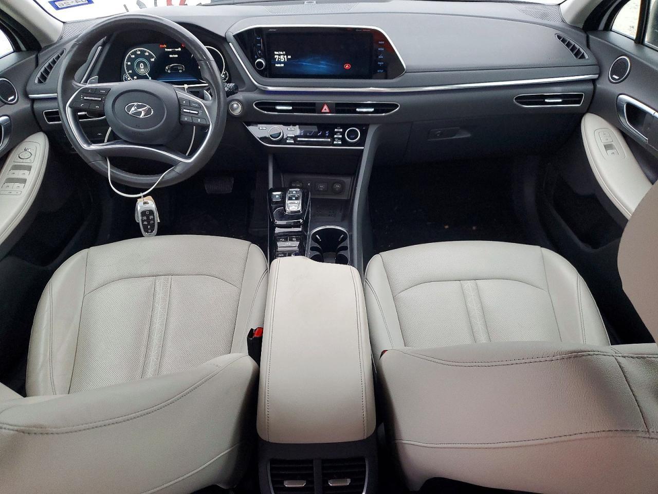 2022 Hyundai Sonata Hybrid