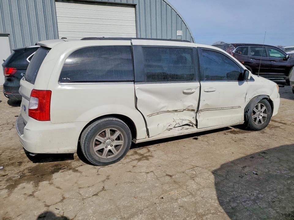 2012 Chrysler Town & Country Touring