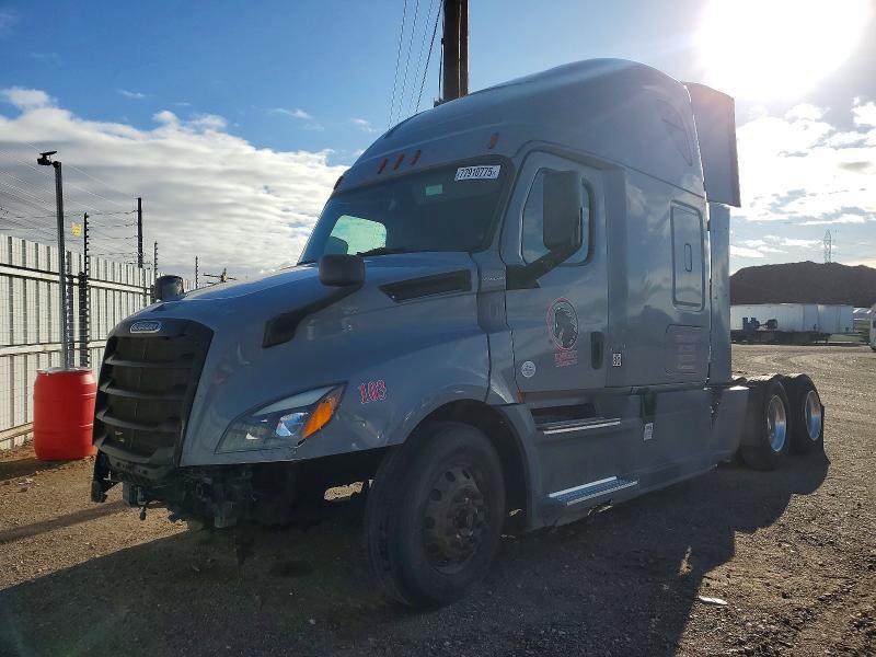 2020 Freightliner Cascadia 126 Semi Truck