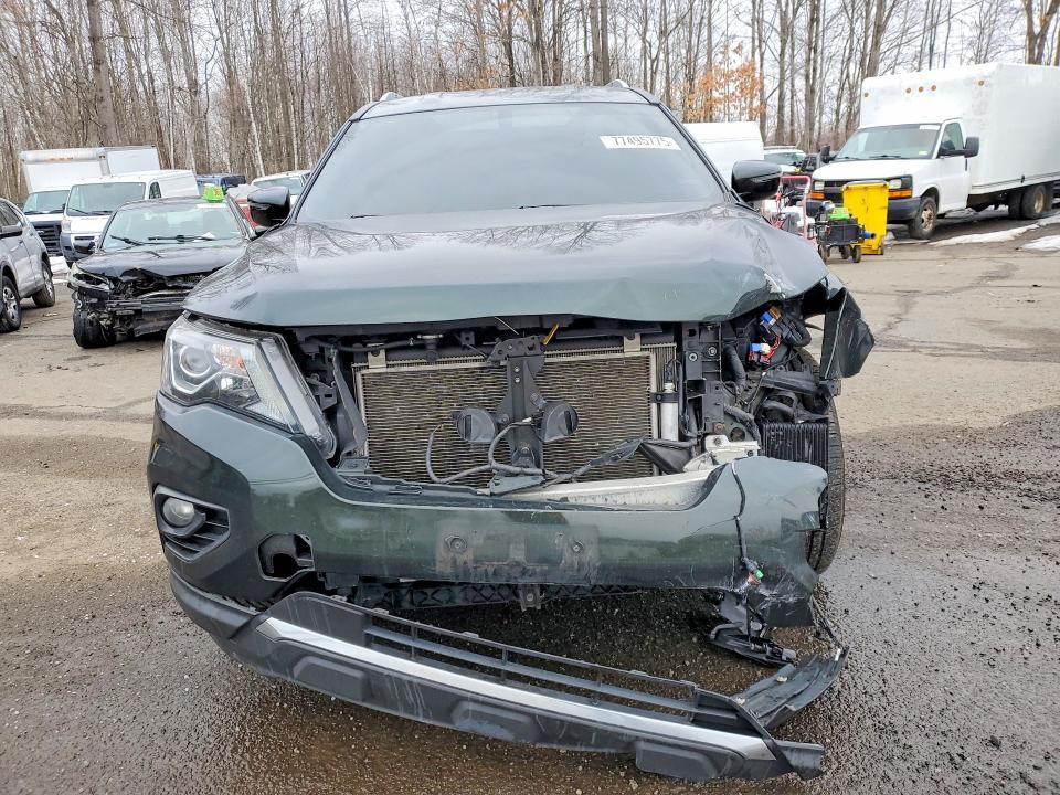 2018 Niss Pathfinder sv